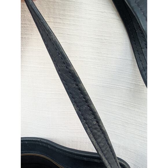 Vintage Wilson's Leather Navy Crossbody Shoulder Purse Bag Small Minimalist - Picture 8 of 9